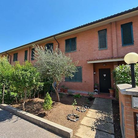 Casa vacanze Le Rose Villa Gabbro Esterno foto