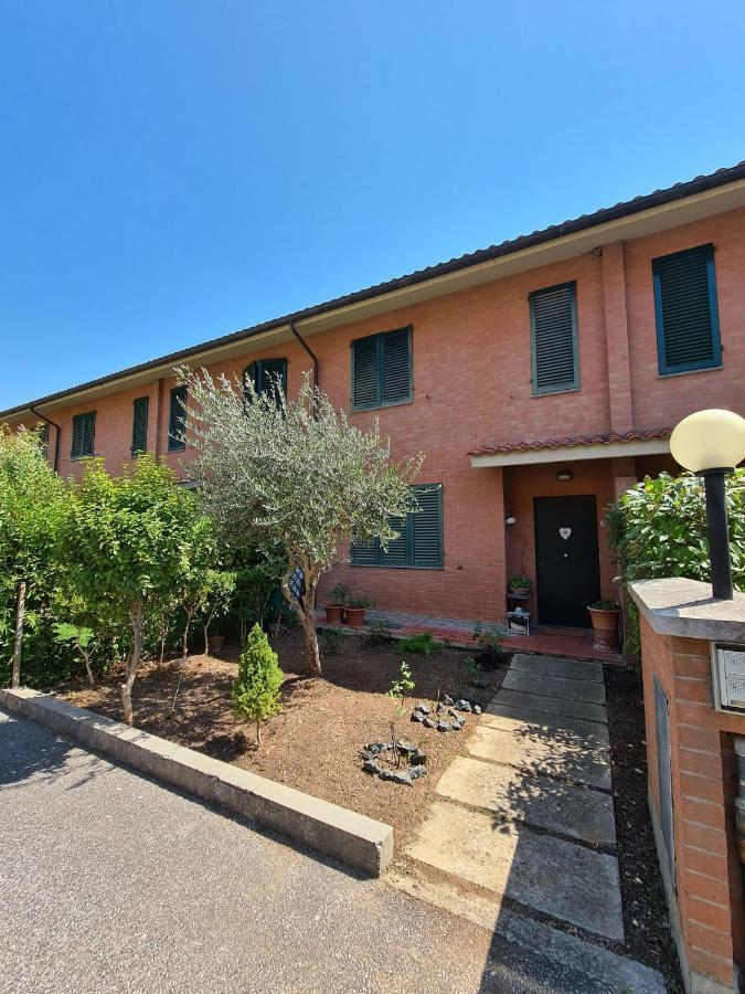 Casa vacanze Le Rose Villa Gabbro Esterno foto